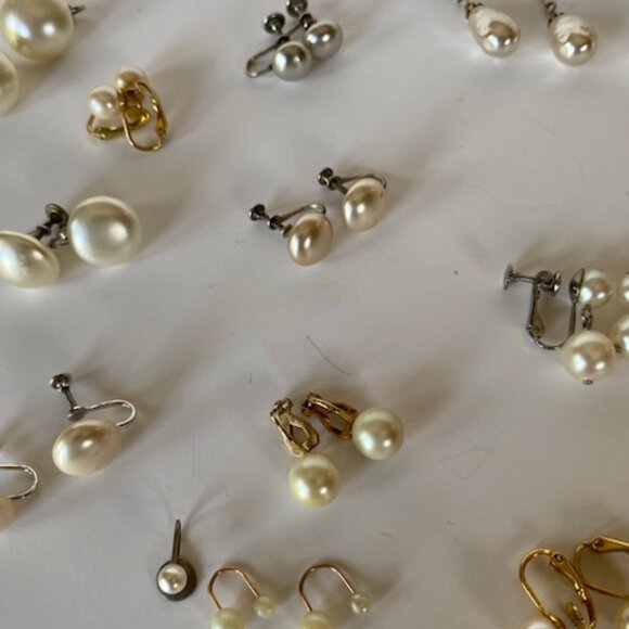 Vintage Faux Pearl Earring Lot 12 Pairs. Clip ons. - Picture 3 of 8